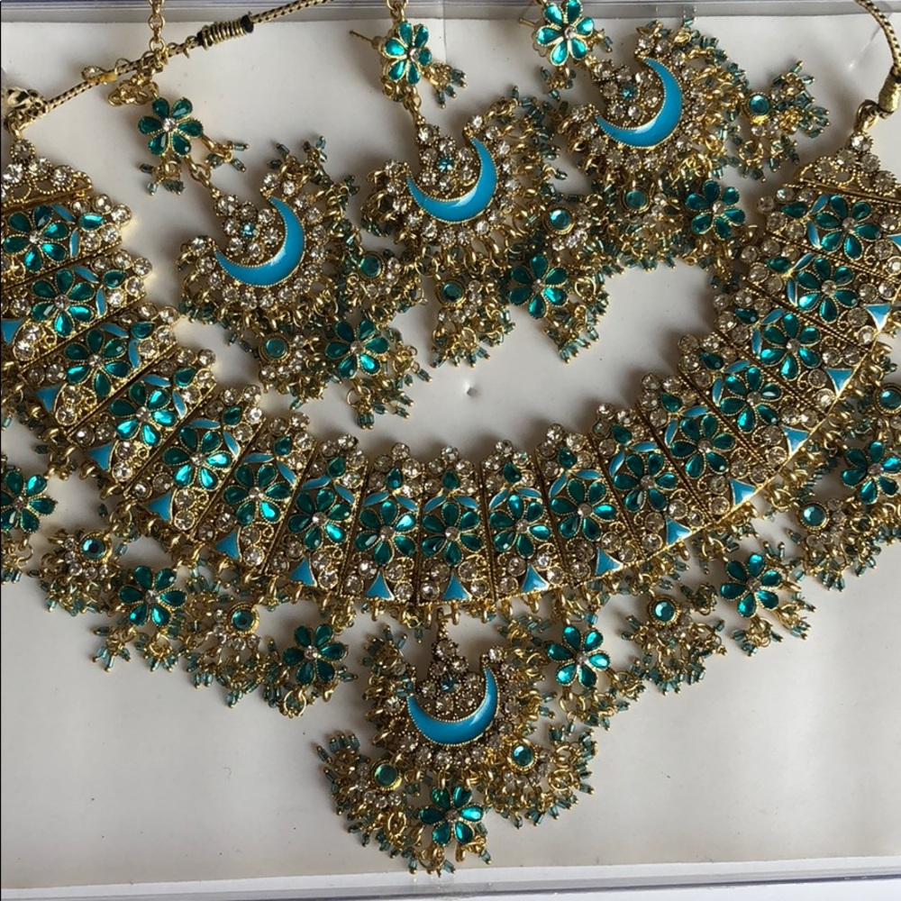 Indian/Pakistani Bridal party wear jewelry set